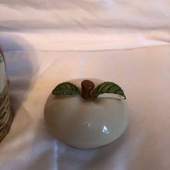 Vintage Apple tea pot - Picture 2 of 11